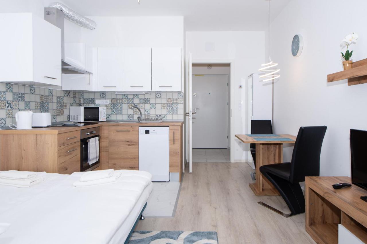 Waterfront City Apartments By Urbanrent Budapest Extérieur photo